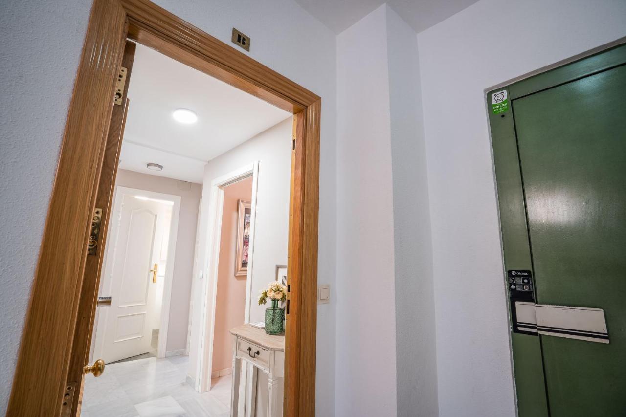 Ibericabeds Nueva De San Anton Apartment กรานาดา ภายนอก รูปภาพ